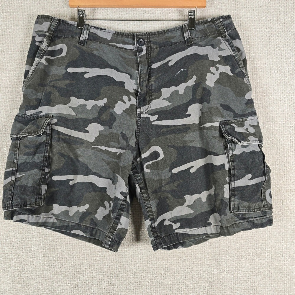 Faded Glory Mens Camo Cargo Shorts Grey Charcoal Cotton Size 42 FM15298C